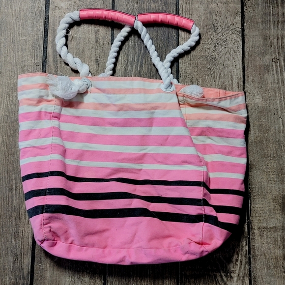 Victoria's Secret Tote/Travel Bag - Picture 3 of 5